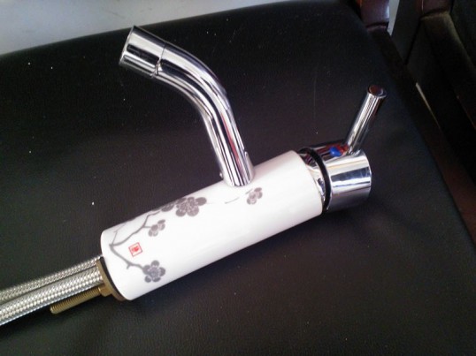 Alumina Ceramic Faucet with applique galze